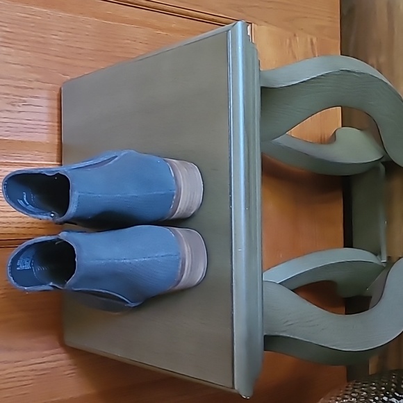 KENSIE 8 1/2 gray ankle boot - Picture 3 of 10